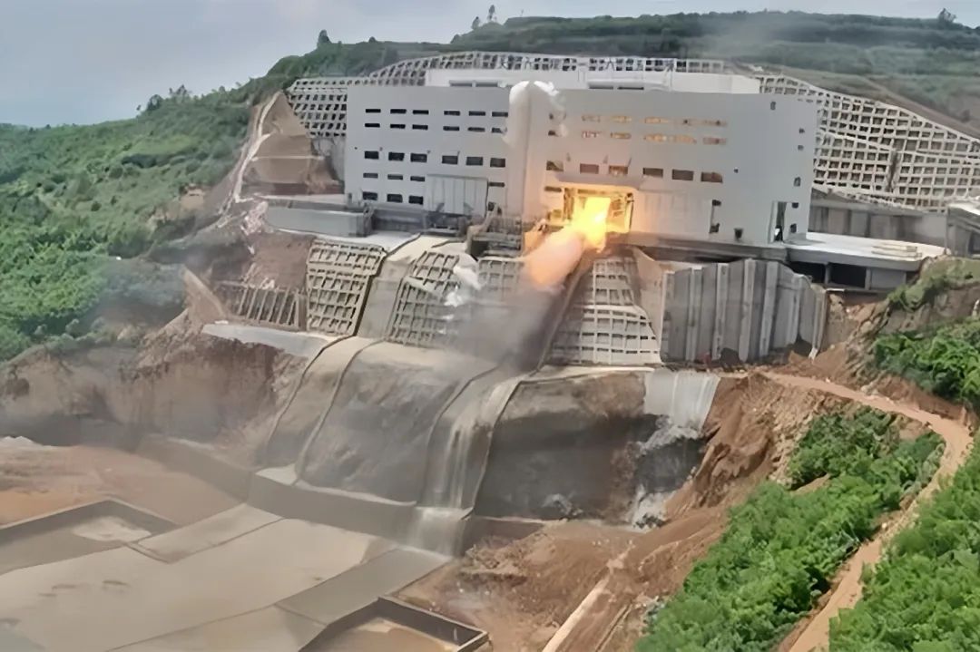 685566101013982DBFC06D5019C_238C7F57_1B7E4