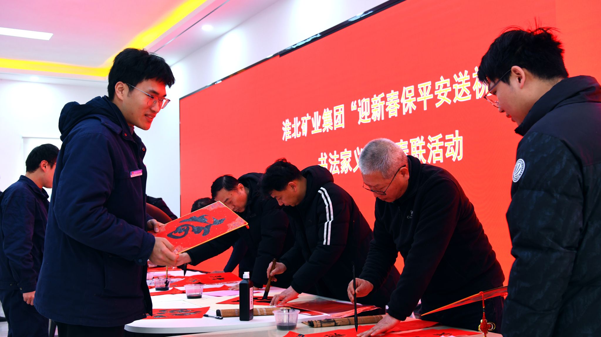 B009F2E5D1984598FAC098F8C8D_B93F965F_364B1